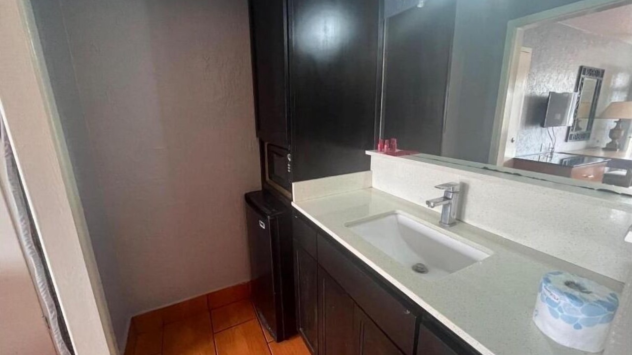 Photo of Bathroom in Brownsville