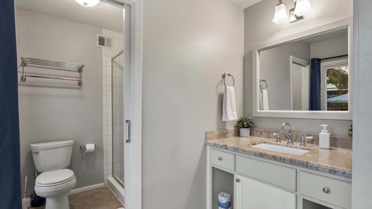 Photo of Bathroom in Raskin Estates