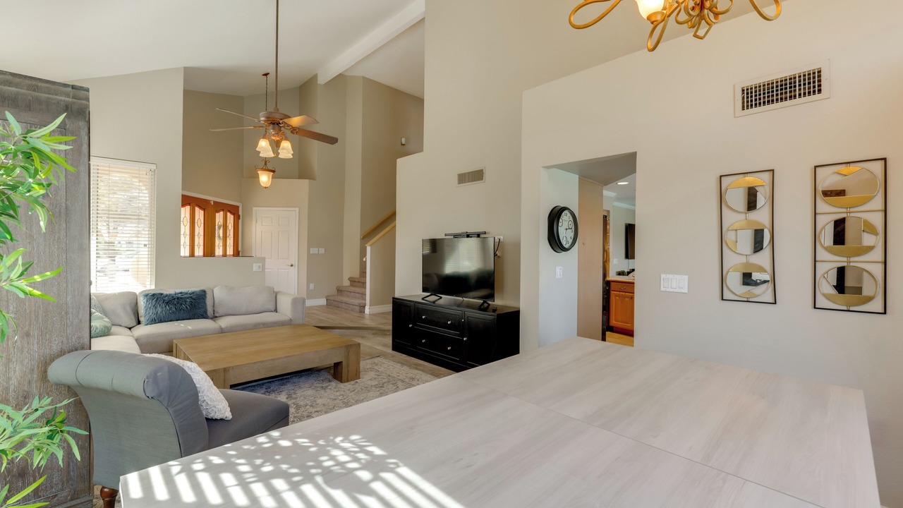 Photo of Livingroom in Lakewood