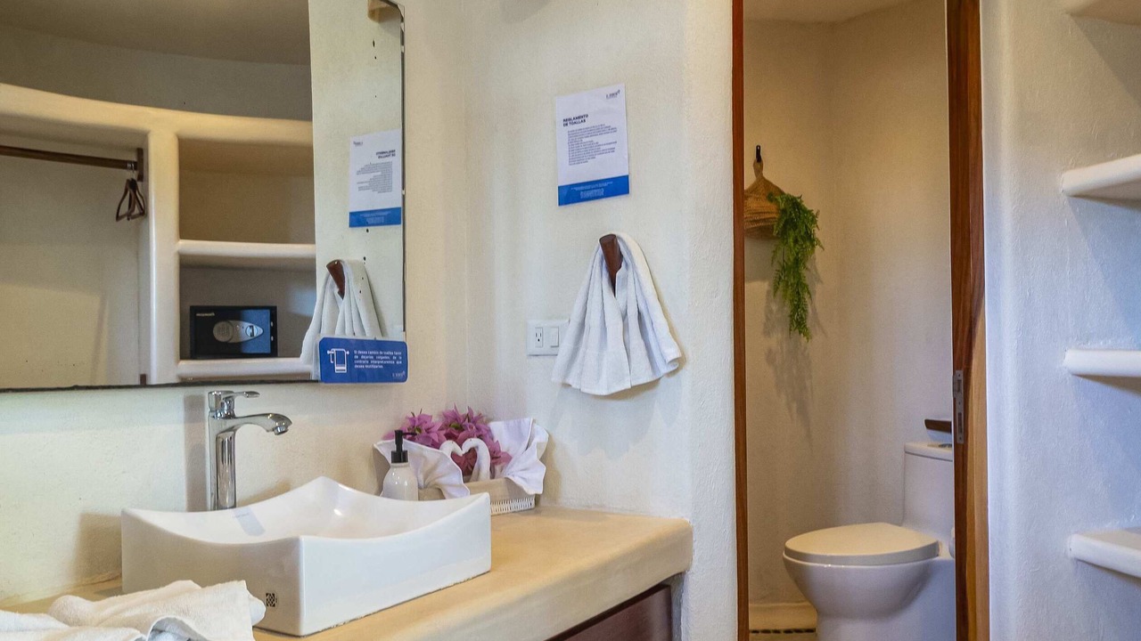 Photo of Bathroom in Zihuatanejo
