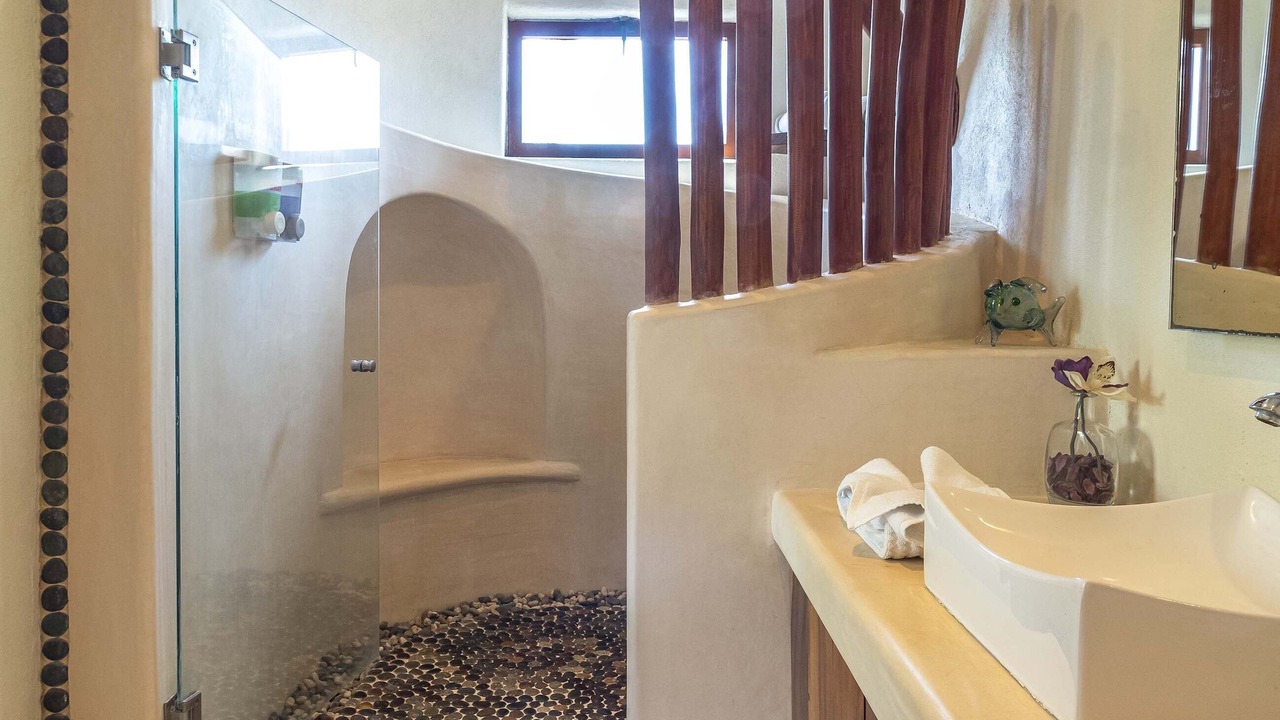 Photo of Bathroom in Zihuatanejo