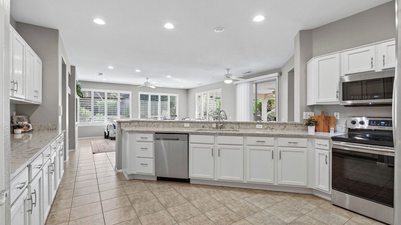 Photo of Kitchen in Surprise