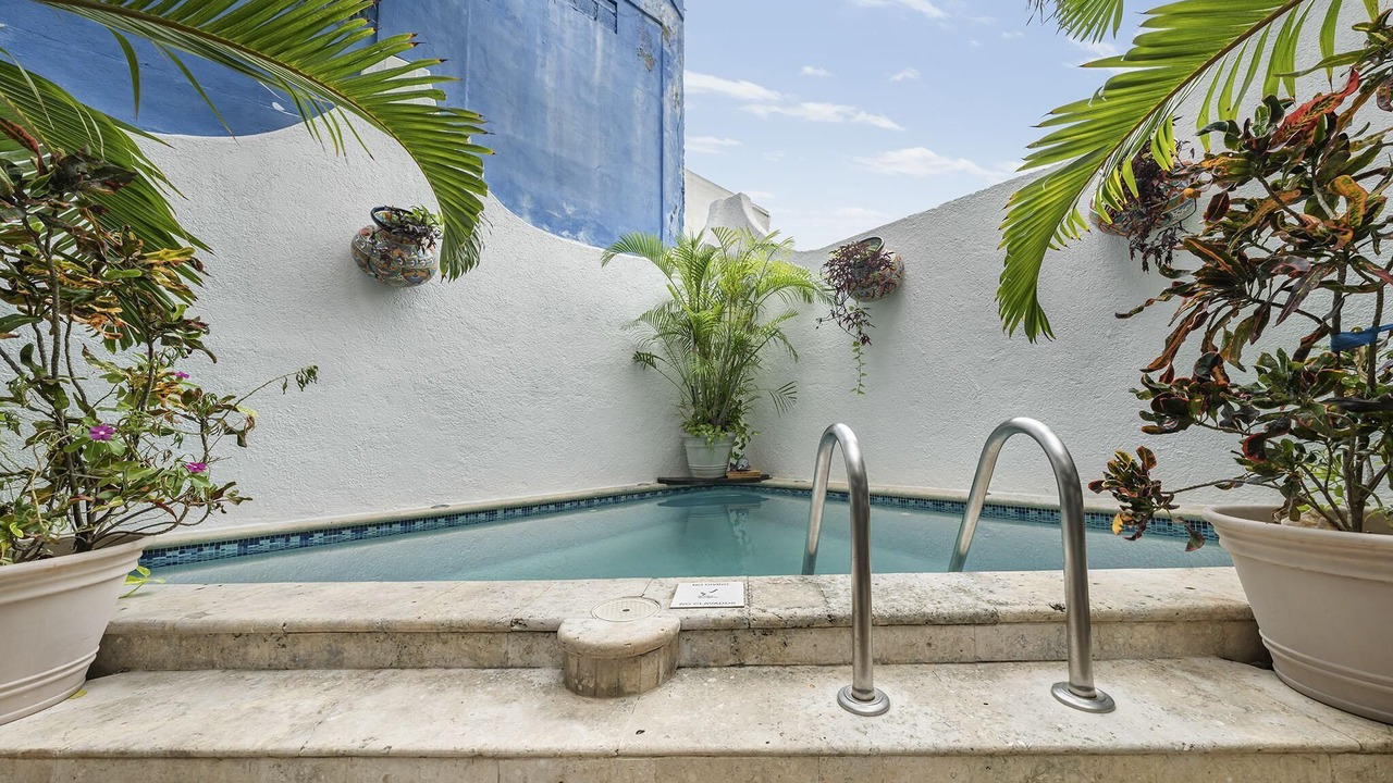 Photo of Outdoor in Centro - Supmza 001