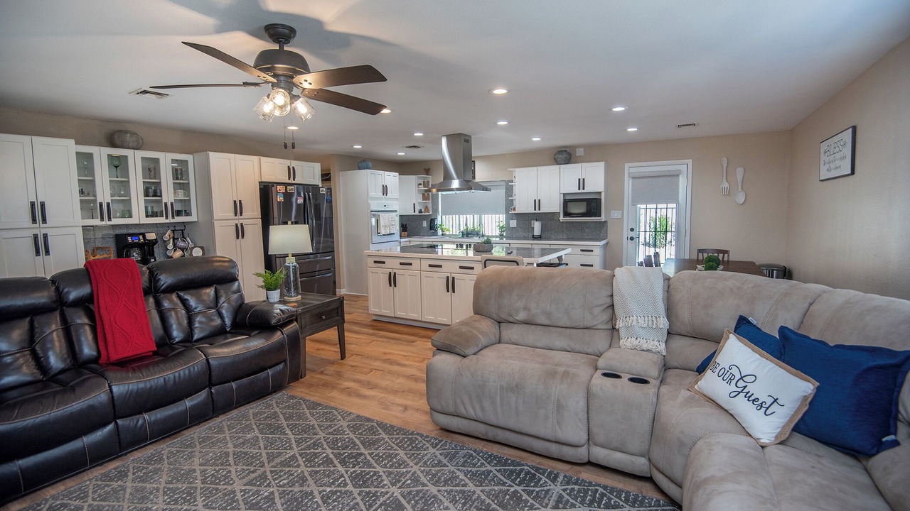 Photo of Livingroom in Yuma