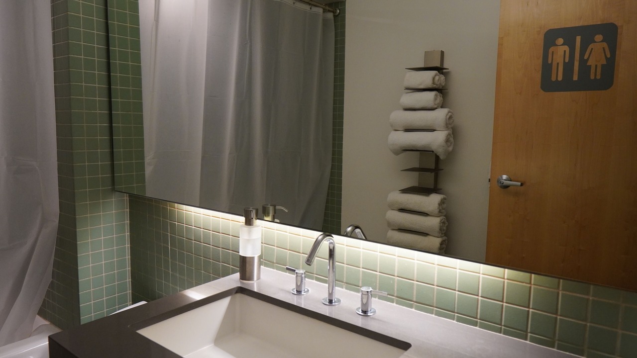 Photo of Bathroom in Garfield