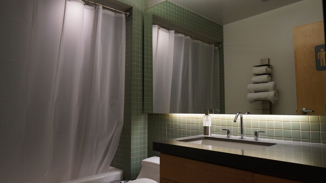 Photo of Bathroom in Garfield