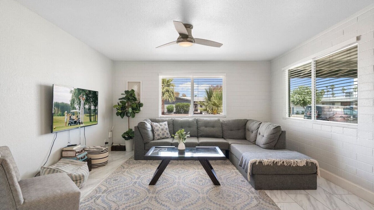 Photo of Livingroom in South Scottsdale