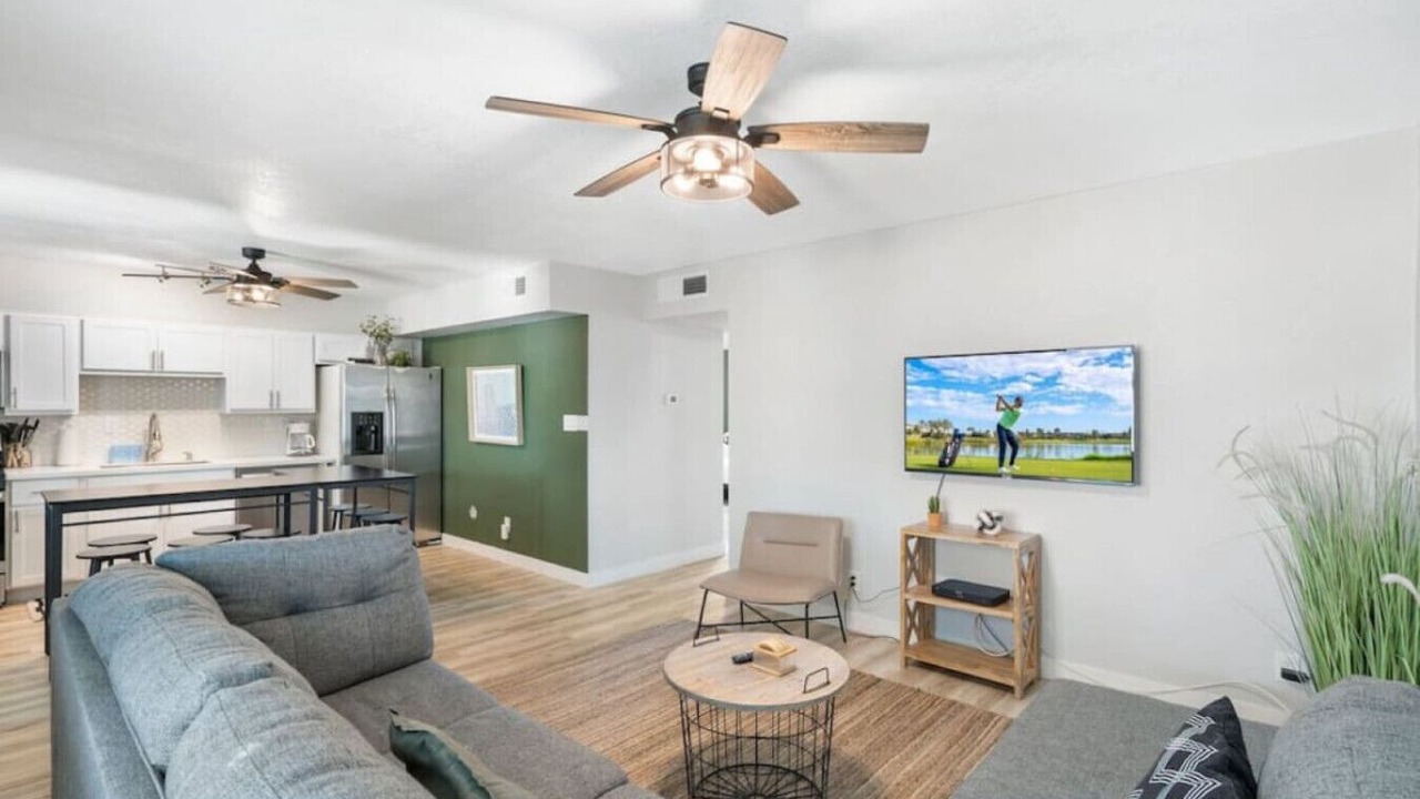 Photo of Livingroom in South Scottsdale