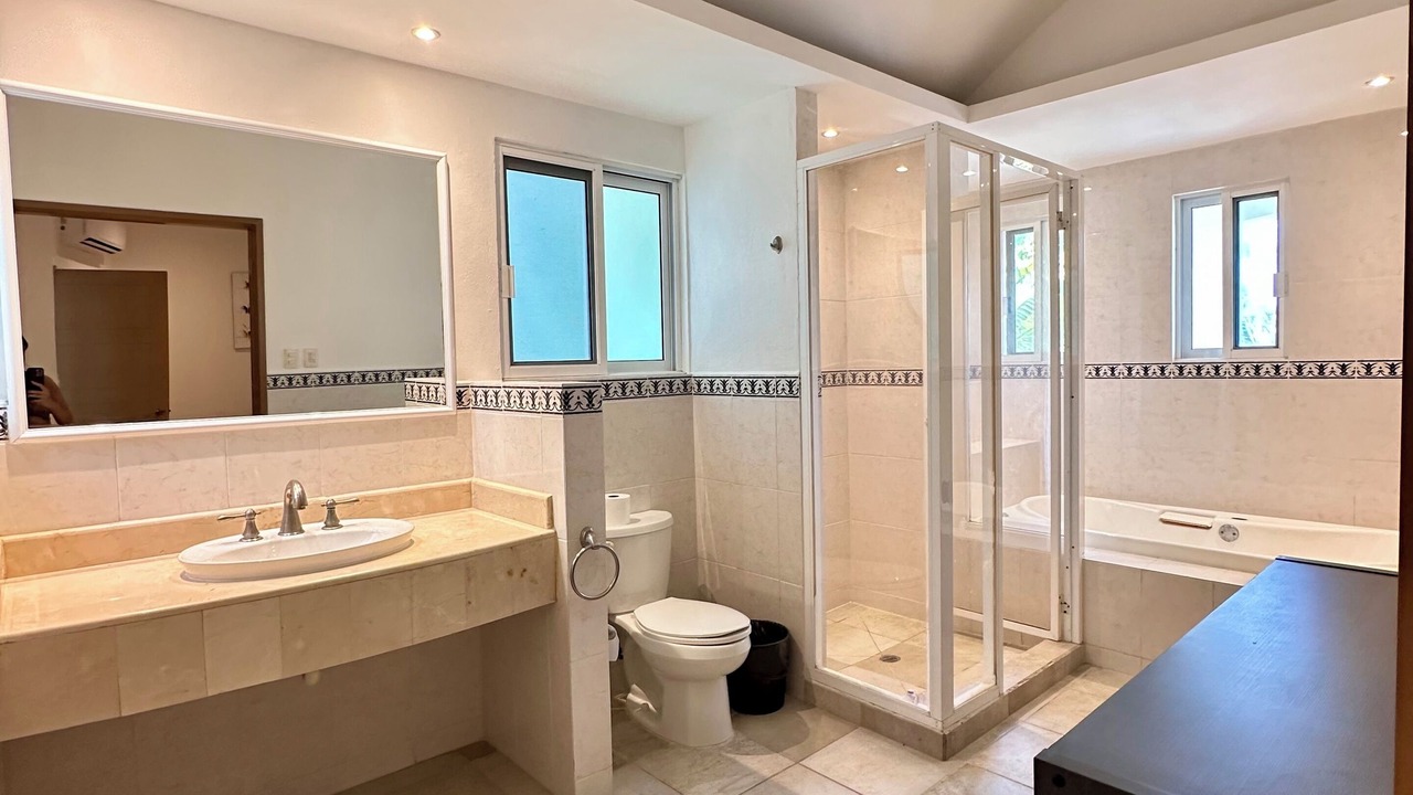 Photo of Bathroom in Villa Juarez