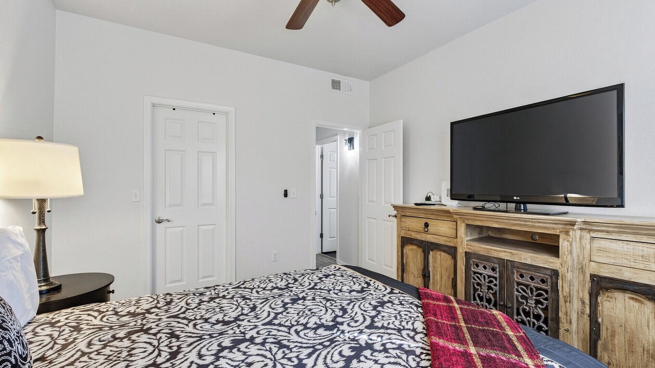 Photo of Bedroom in Central Scottsdale