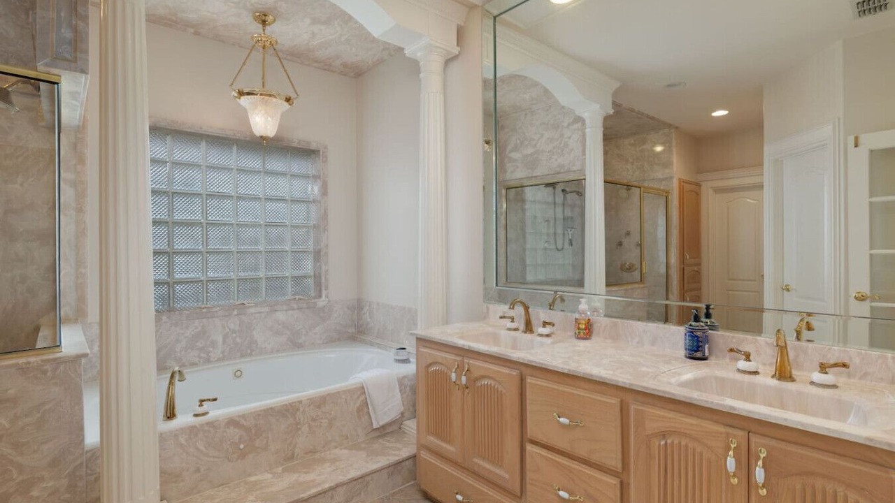 Photo of Bathroom in Mission