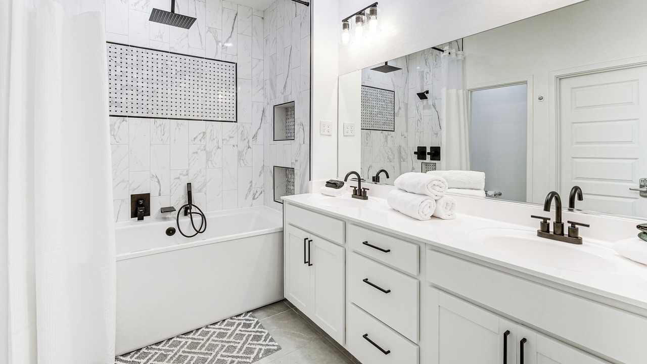 Photo of Bathroom in North Gateway