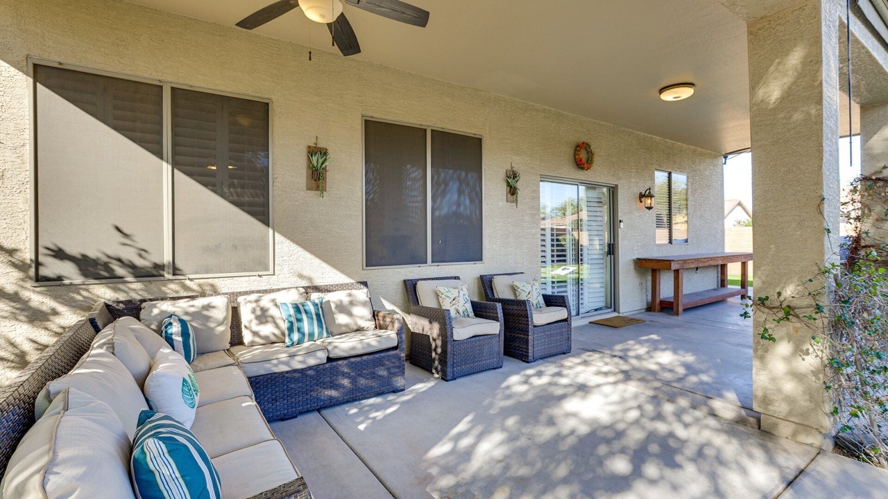 Photo of Patio Balcony in Camelback Plaza