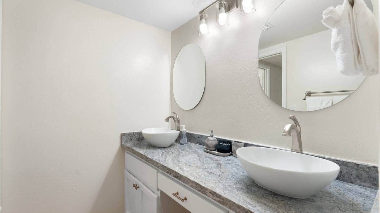 Photo of Bathroom in Glendale