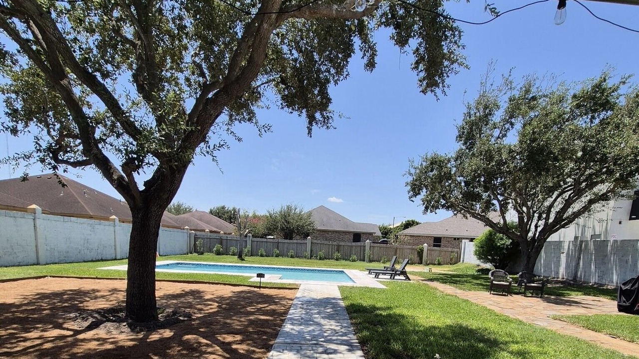 Photo of Outdoor in Edinburg