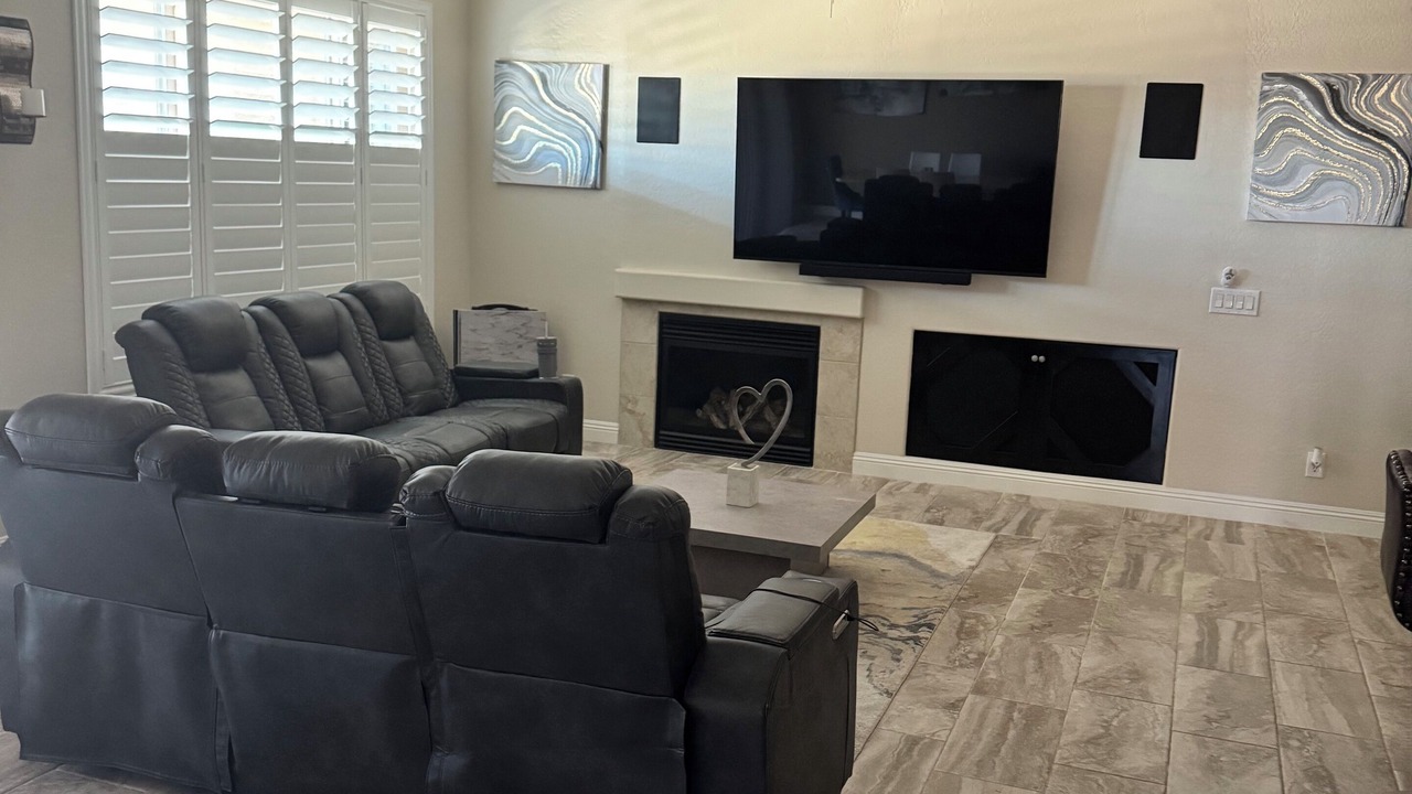 Photo of Livingroom in Rovey Farm Estates