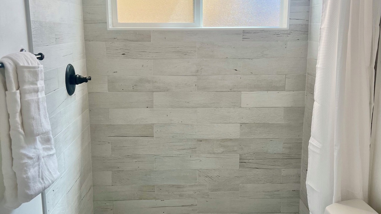 Photo of Bathroom in Desert Foothills Estates