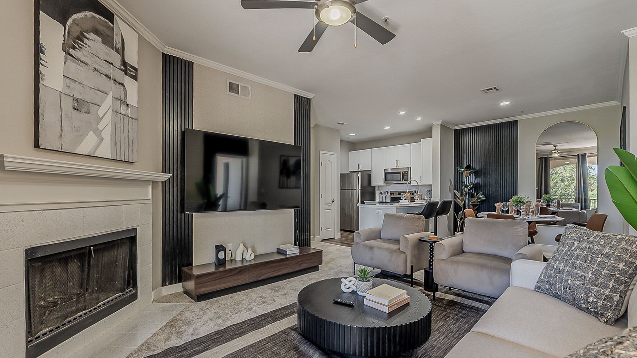 Photo of Livingroom in McDowell Mountain Apartments