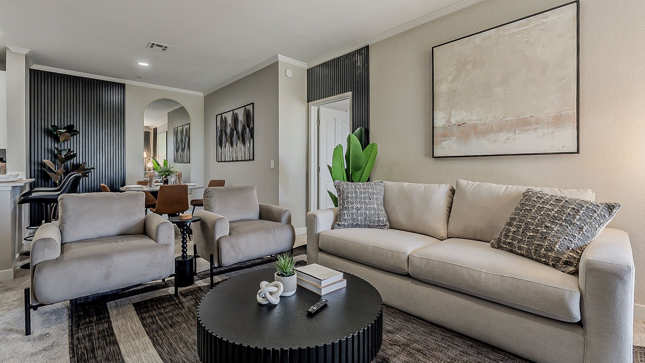Photo of Livingroom in McDowell Mountain Apartments