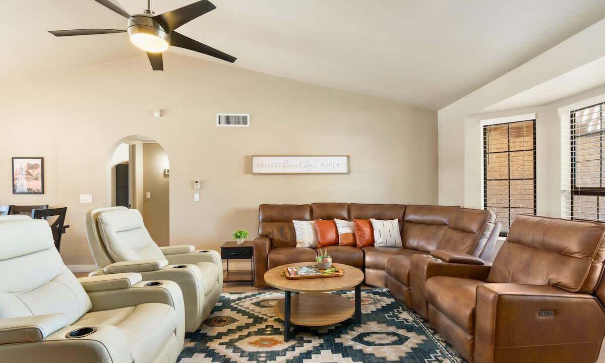 Photo of Livingroom in Westgreen Estates