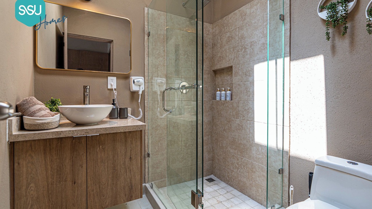 Photo of Bathroom in El Marques