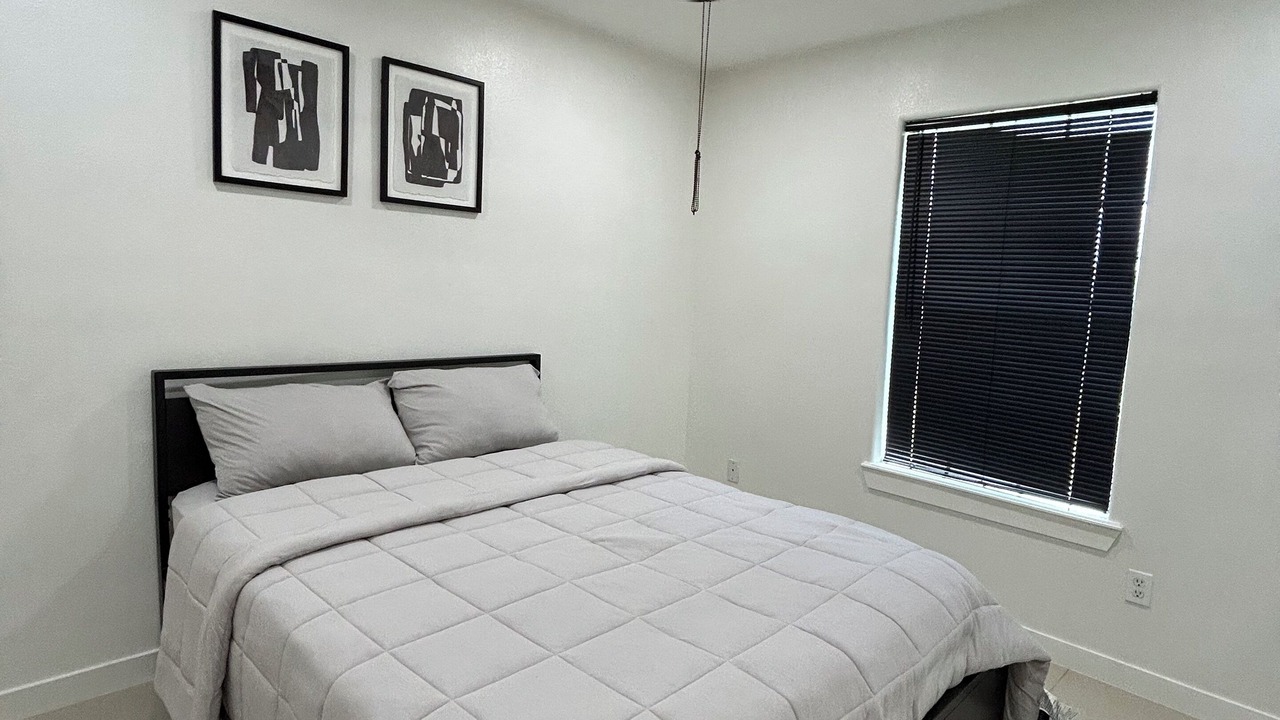 Photo of Bedroom in Brownsville