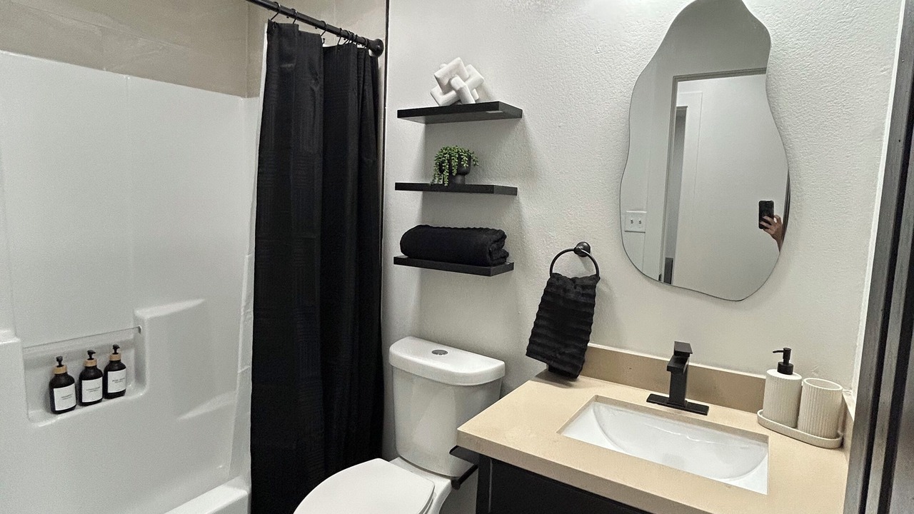 Photo of Bathroom in Brownsville