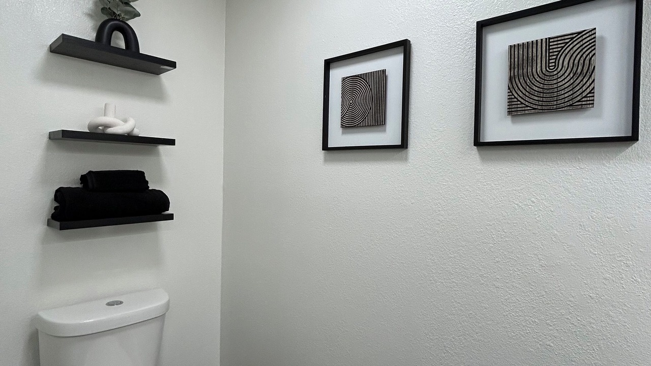 Photo of Bathroom in Brownsville