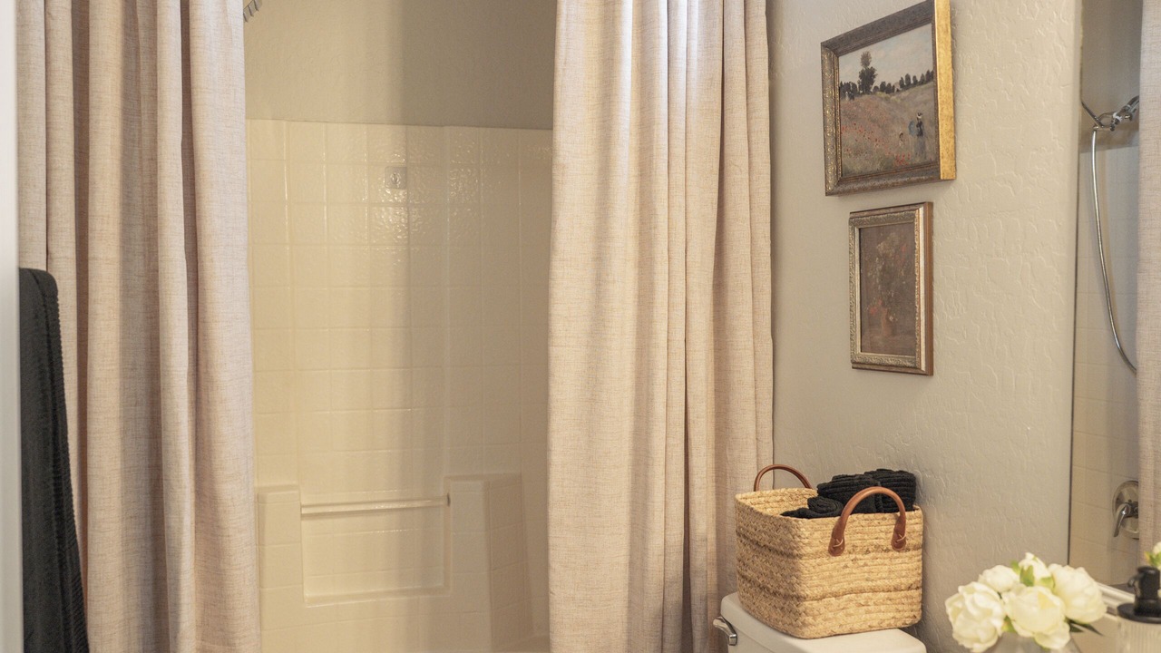 Photo of Bathroom in South Mountain