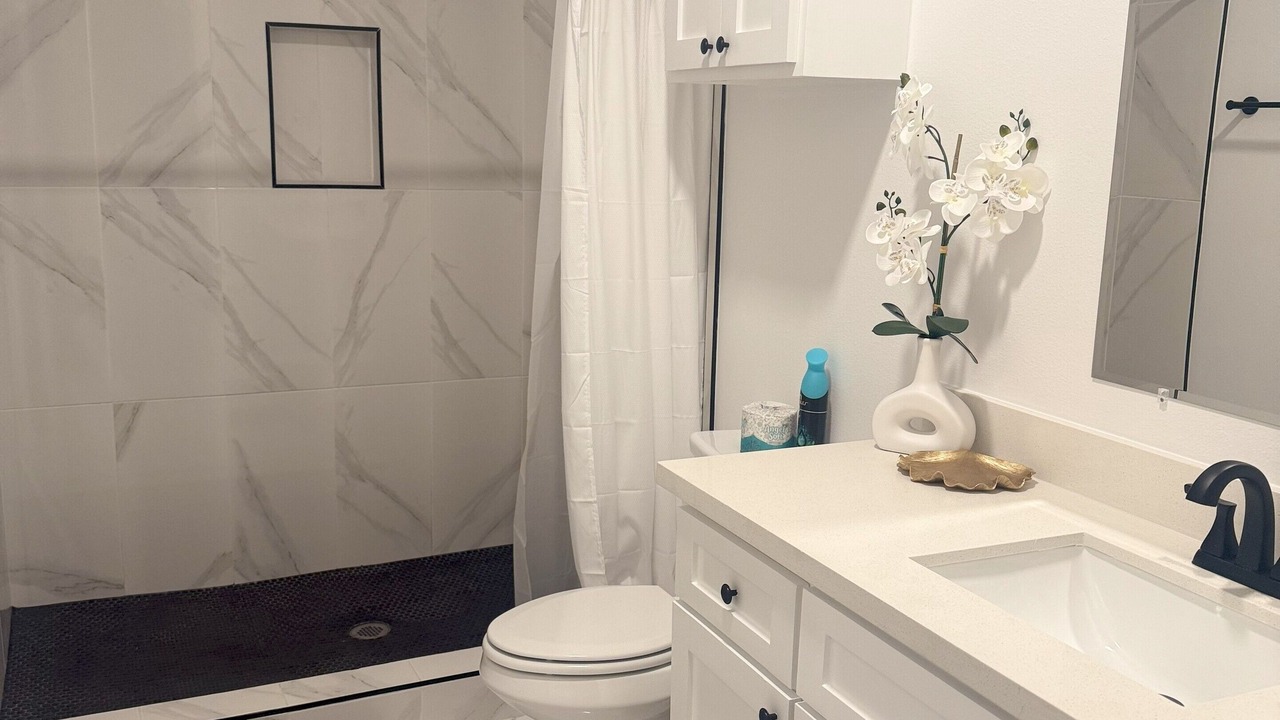 Photo of Bathroom in Brownsville
