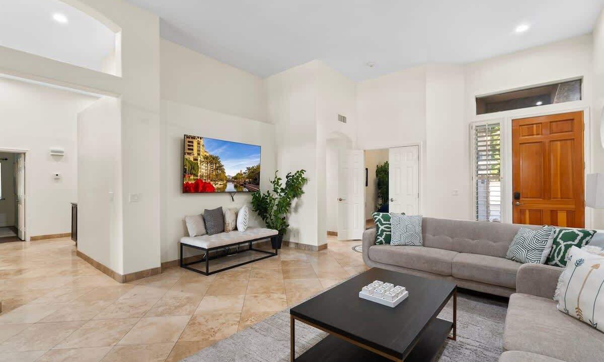 Photo of Livingroom in Arrowhead Ranch