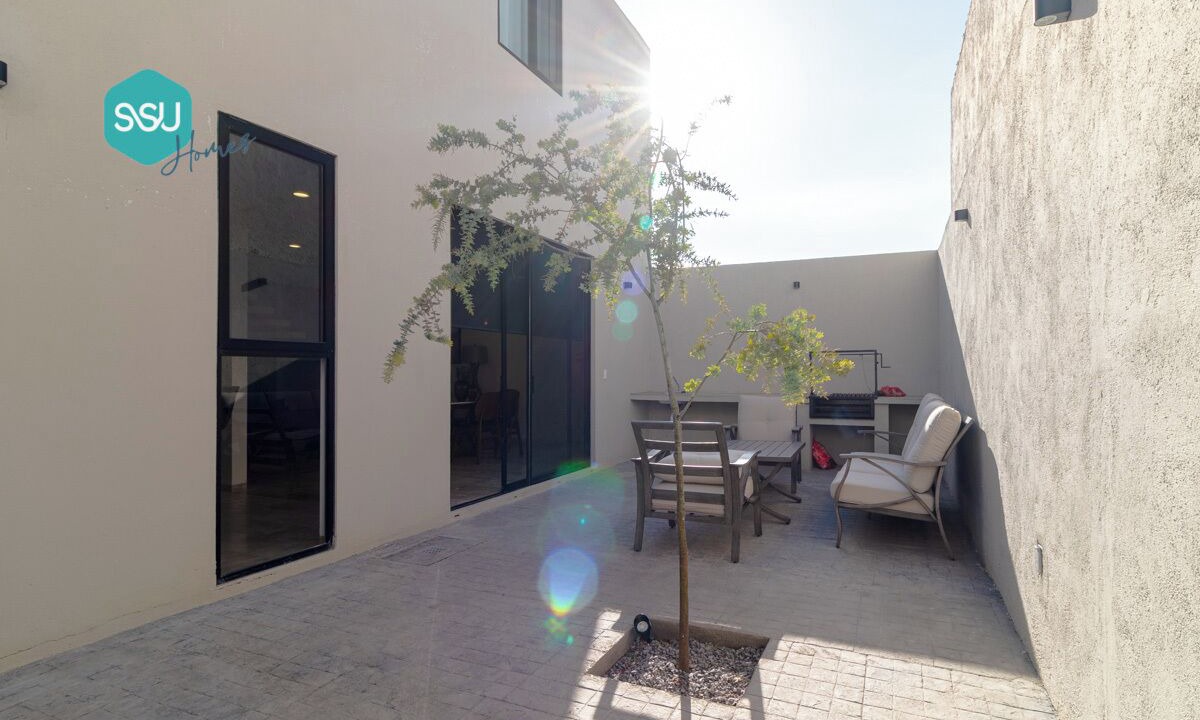 Photo of Outdoor in El Marques