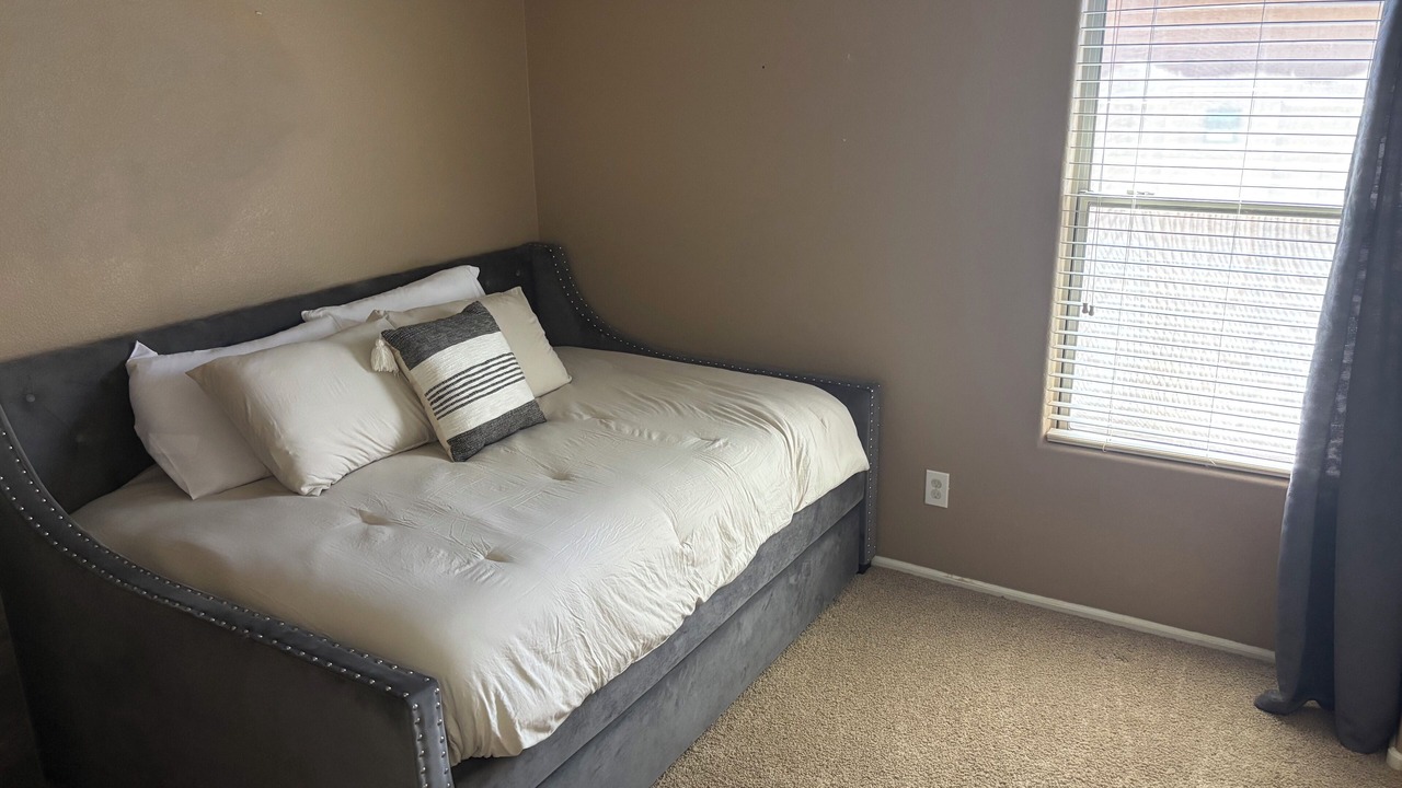 Photo of Bedroom in Maricopa