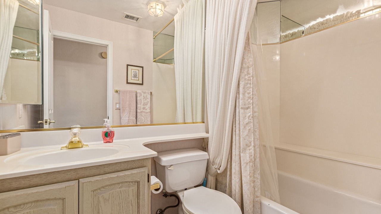 Photo of Bathroom in Foothills