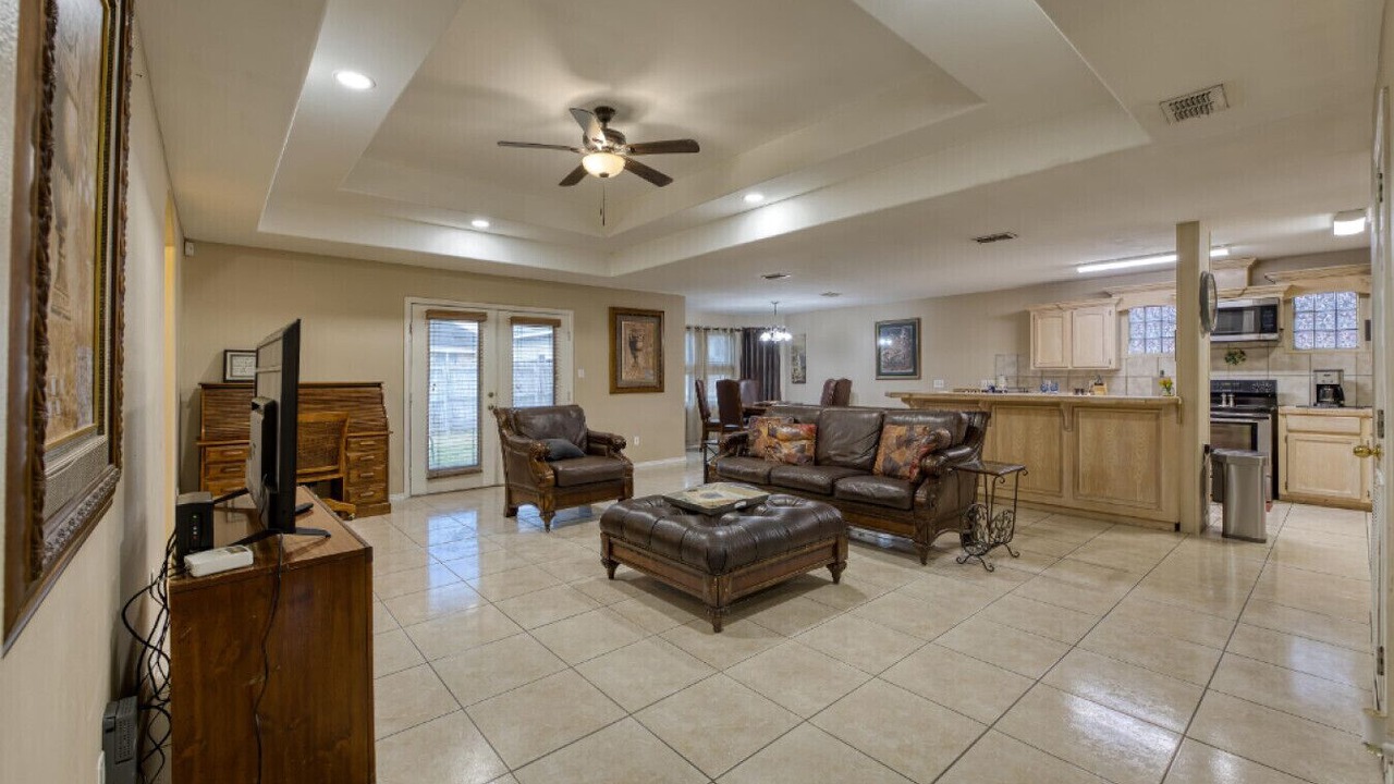 Photo of Livingroom in Pharr