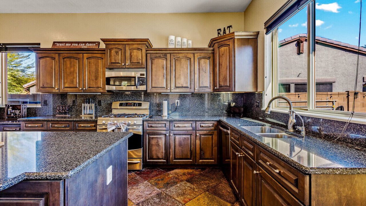 Photo of Kitchen in Estrella Mountain Ranch