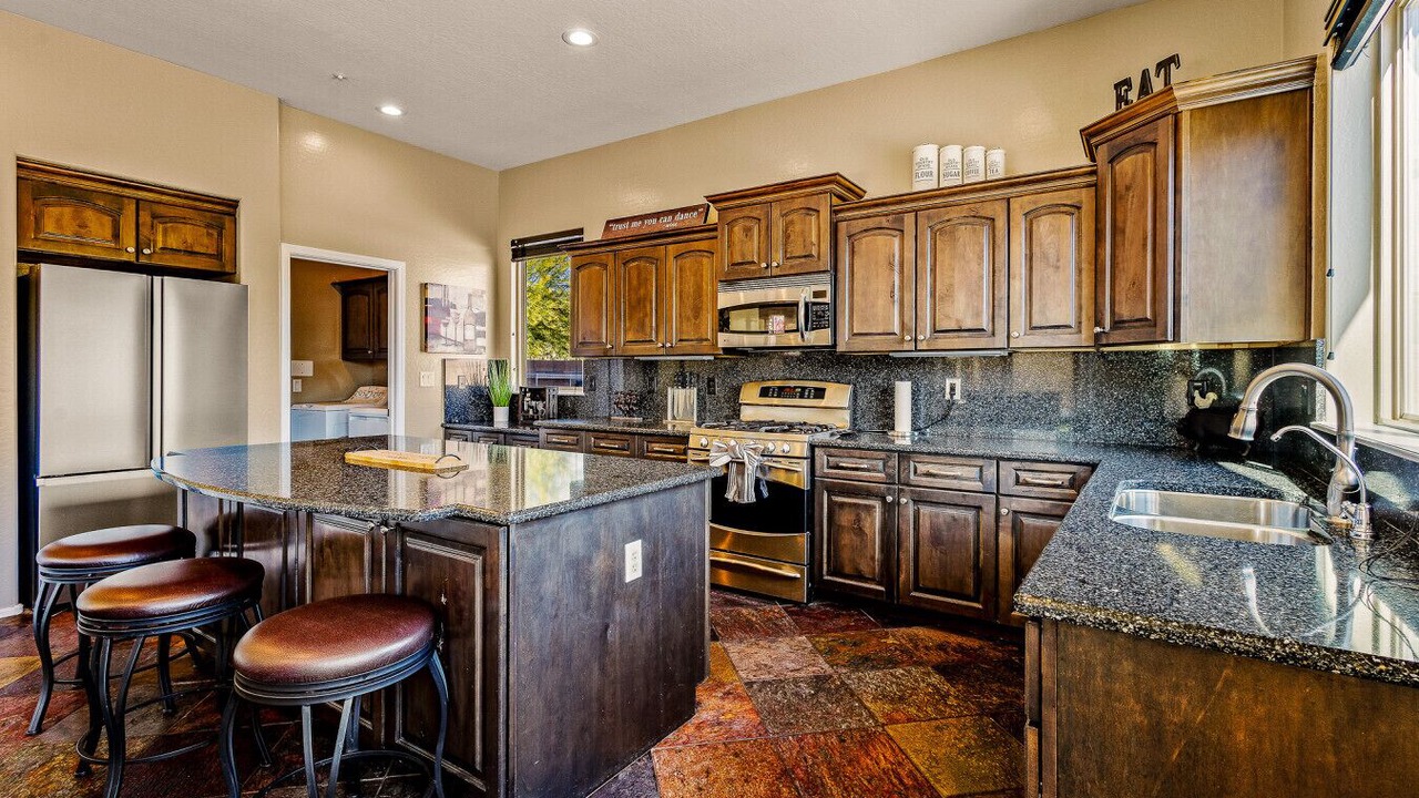 Photo of Kitchen in Estrella Mountain Ranch