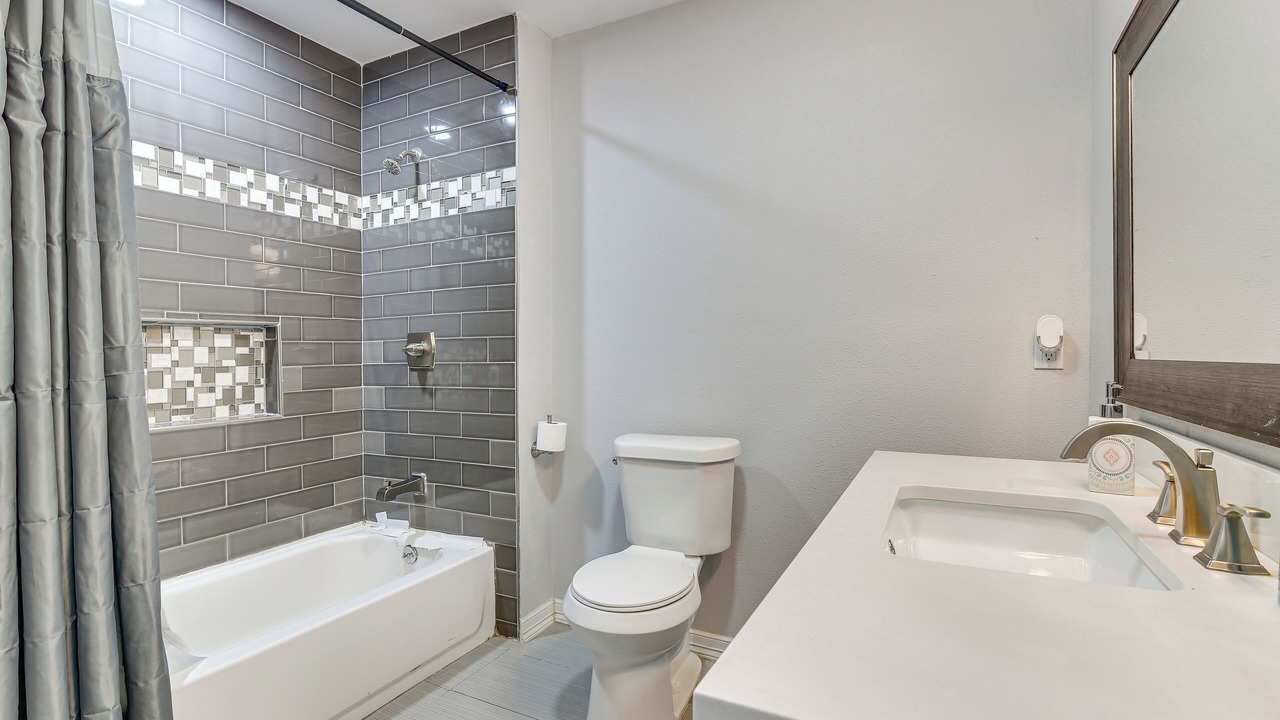 Photo of Bathroom in Weslaco