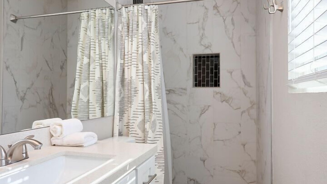 Photo of Bathroom in New Papago Parkway