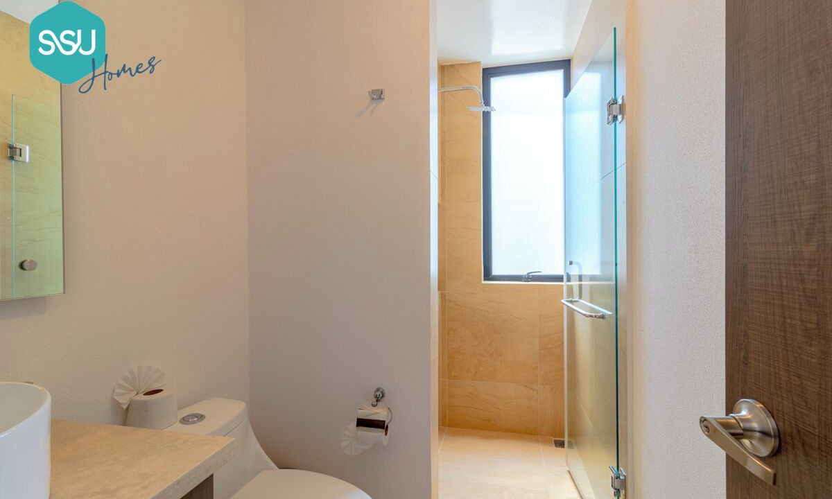 Photo of Bathroom in El Marques