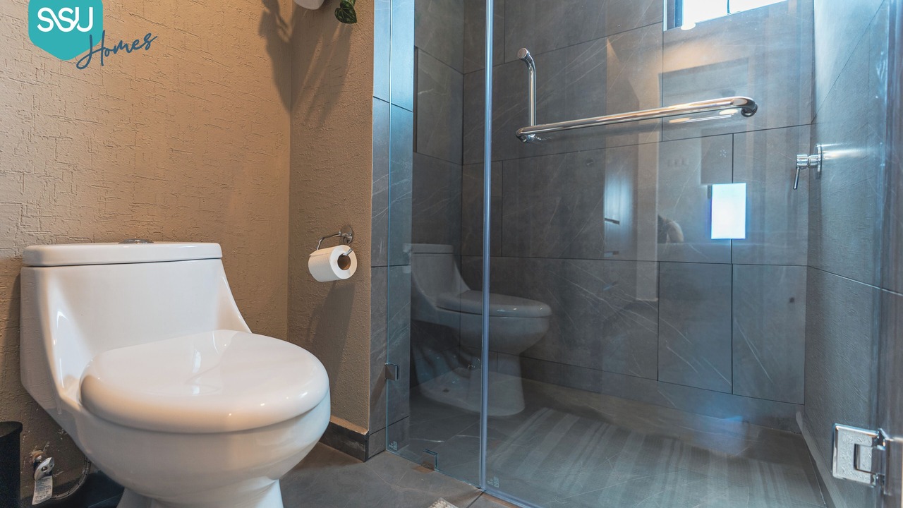 Photo of Bathroom in El Marques