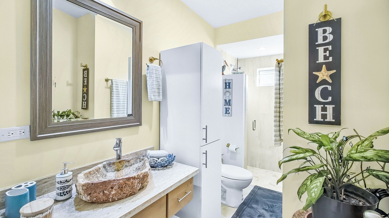 Photo of Bathroom in Colina del Sol