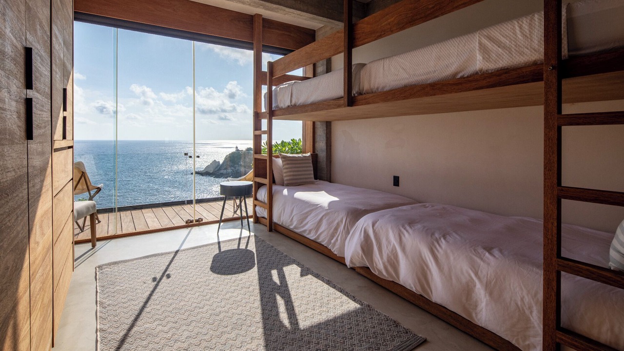 Photo of Bedroom in Zihuatanejo