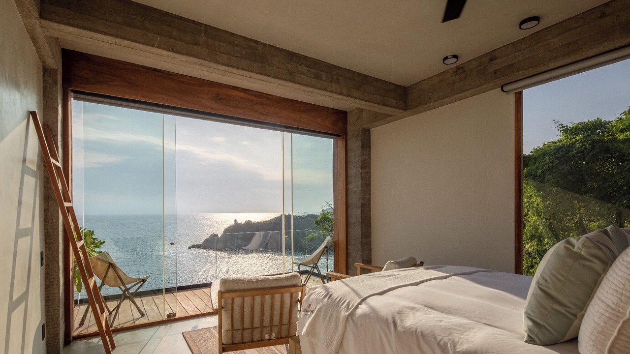 Photo of Bedroom in Zihuatanejo