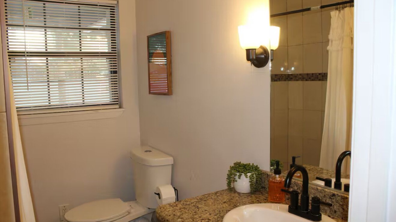 Photo of Bathroom in Mission