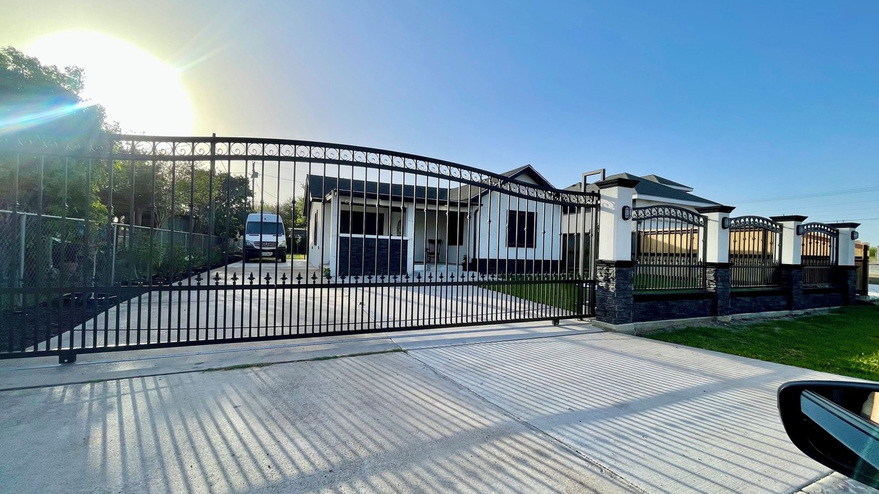 Photo of Outdoor in Edinburg