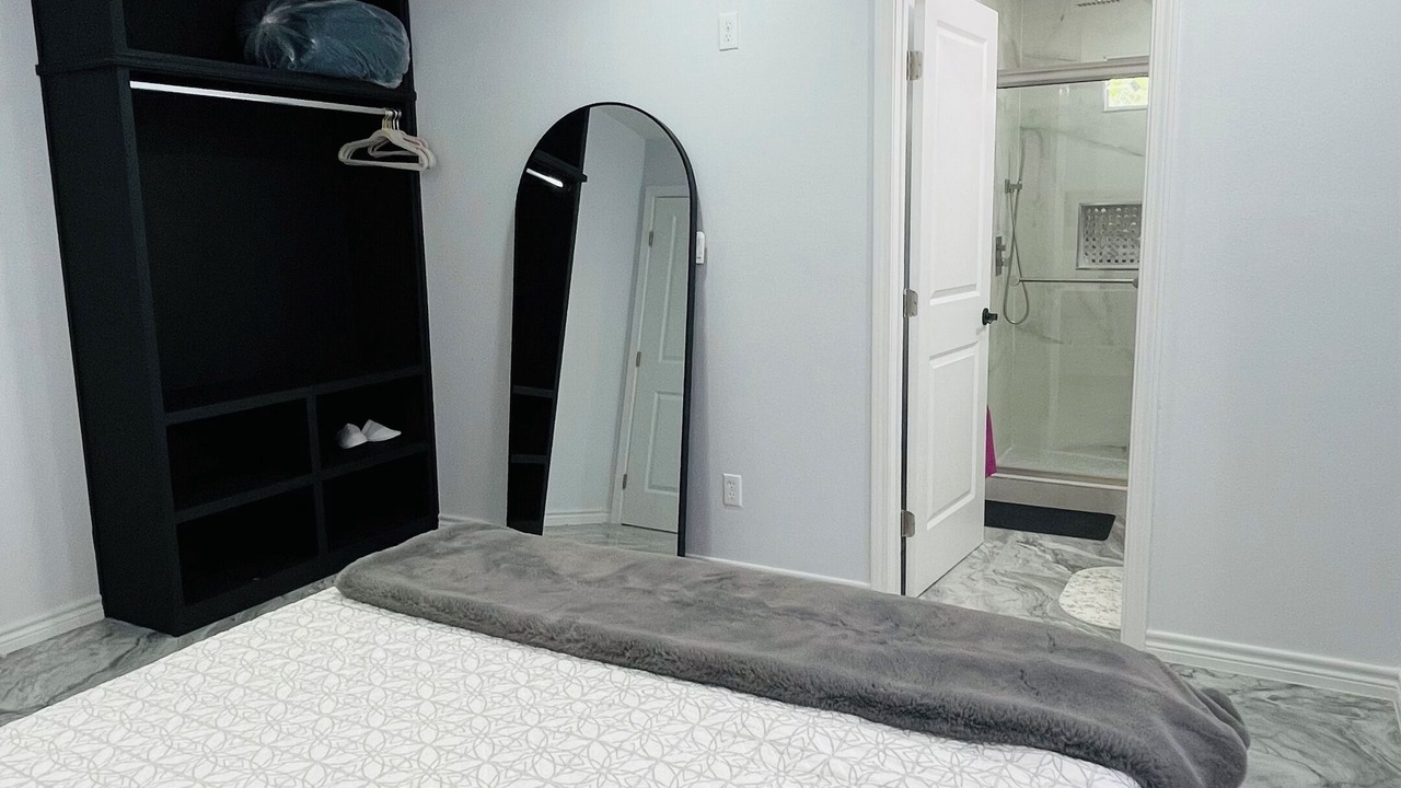 Photo of Bedroom in Edinburg