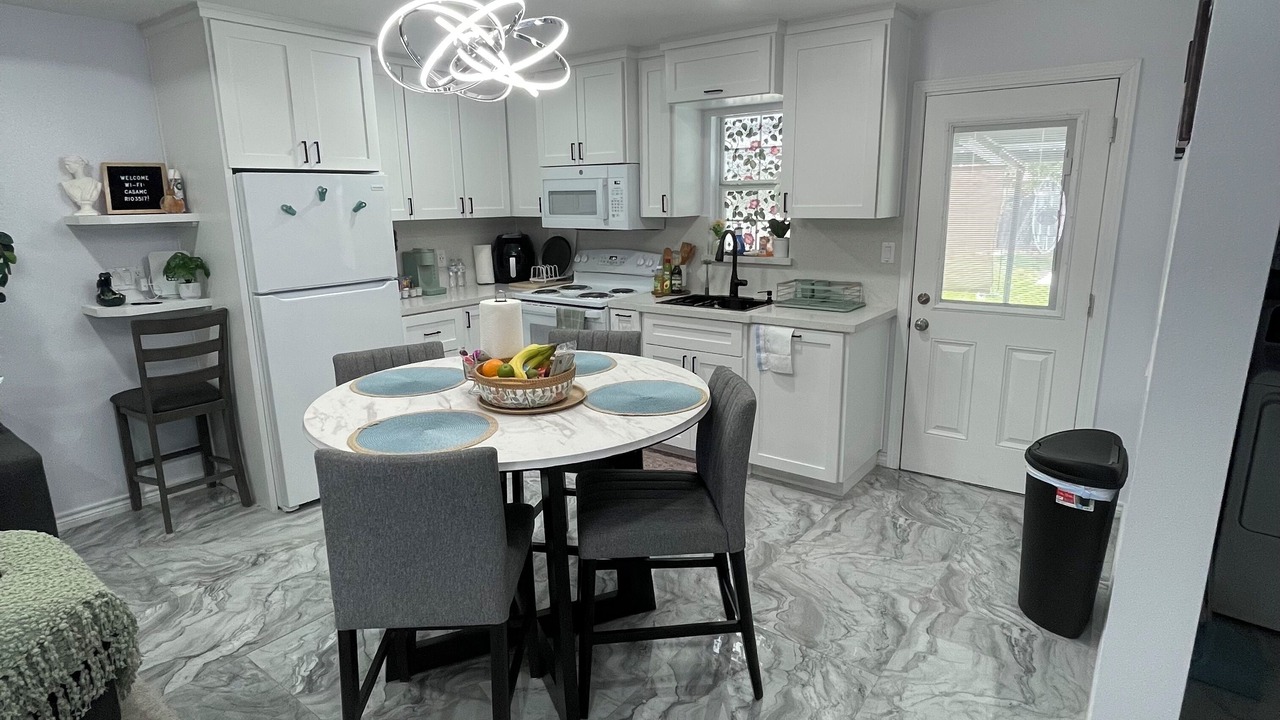 Photo of Kitchen in Edinburg