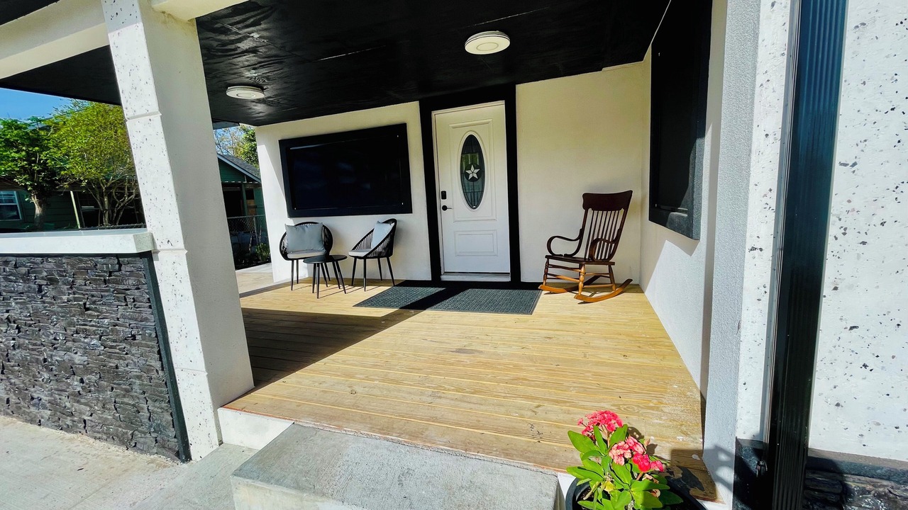 Photo of Patio Balcony in Edinburg