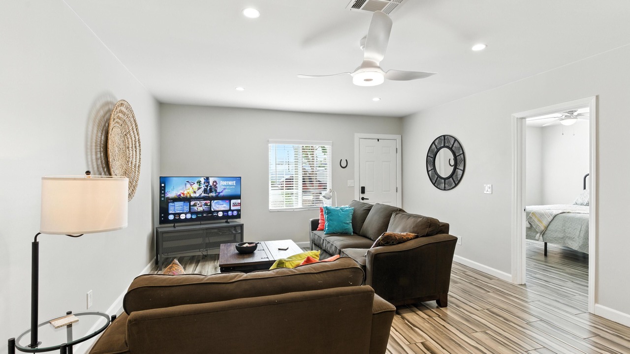 Photo of Livingroom in Camelback East